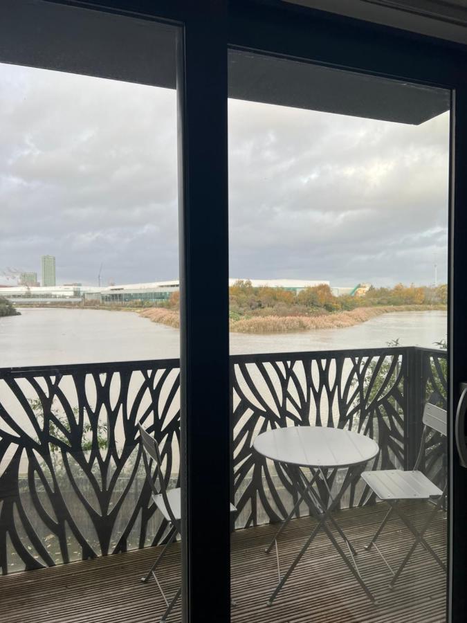 Апартаменти 1 Bed Flat Near Canary Wharf, O2 Лондон Екстер'єр фото